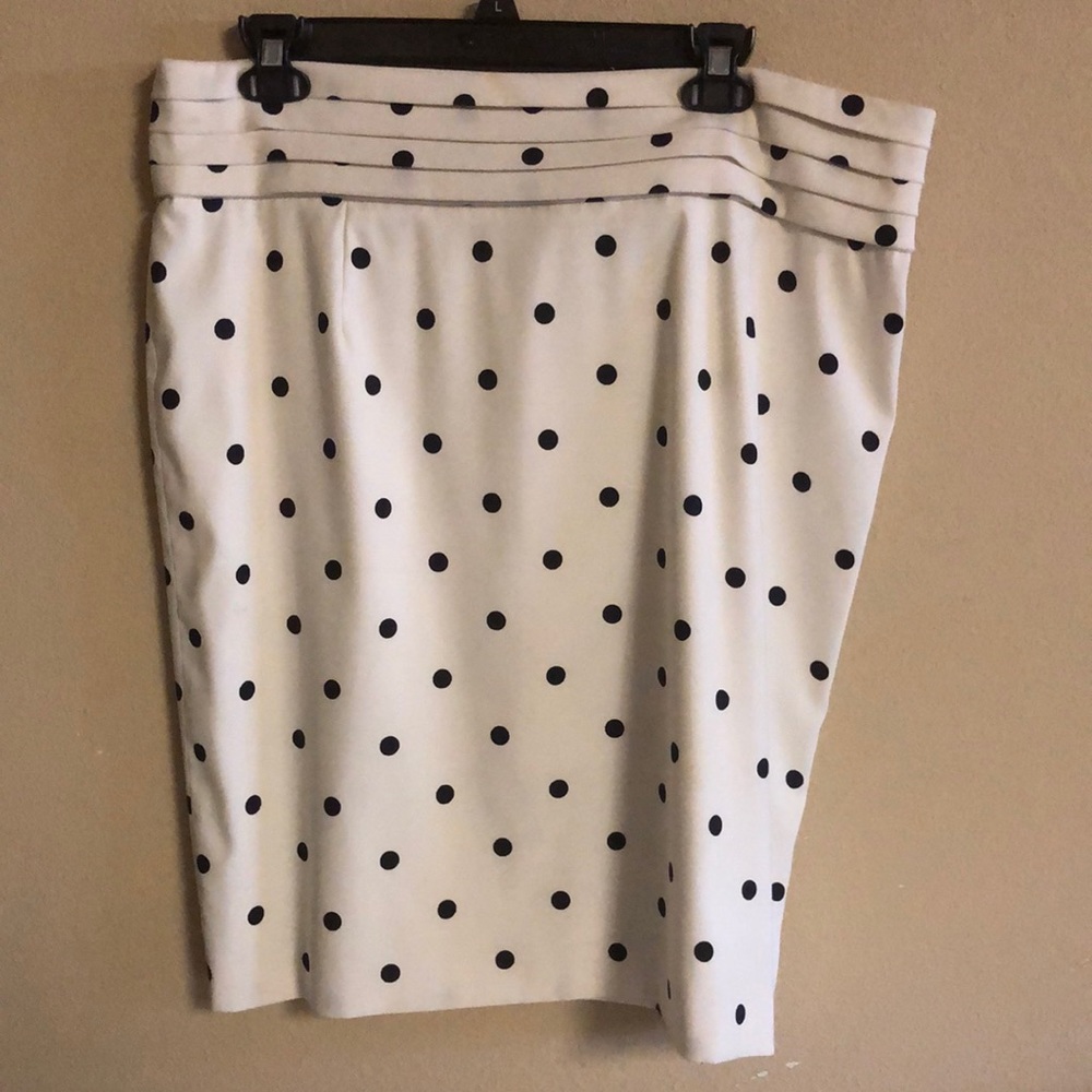 Alex Marie pika for skirt.